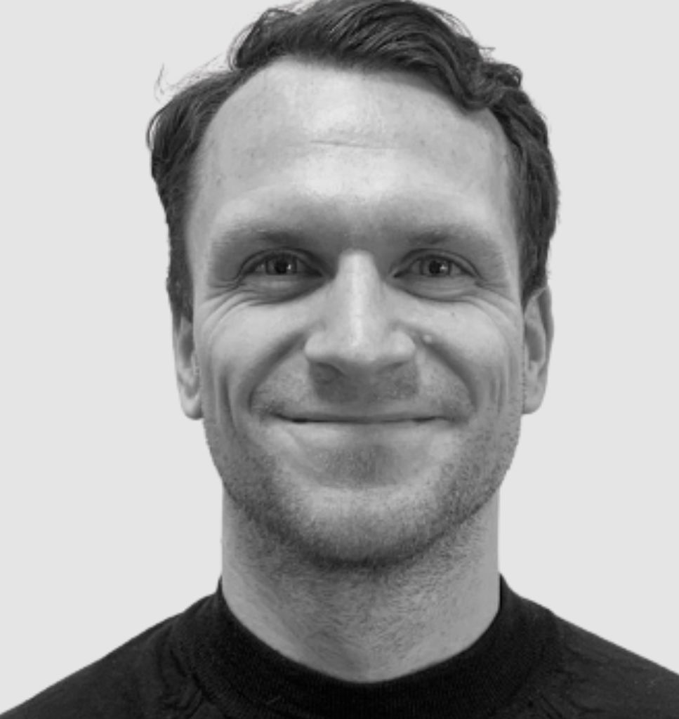 Kasper Senika Larsen